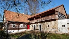 hostinec trávníček www.dubaci exterier